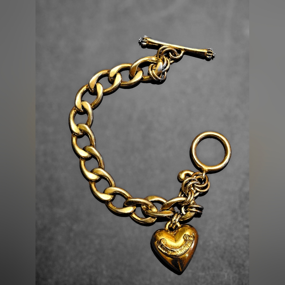 Y2K Vintage Juicy Couture Heart Charm Bracelet Gold Tone